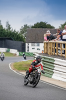 Vintage-motorcycle-club;eventdigitalimages;mallory-park;mallory-park-trackday-photographs;no-limits-trackdays;peter-wileman-photography;trackday-digital-images;trackday-photos;vmcc-festival-1000-bikes-photographs